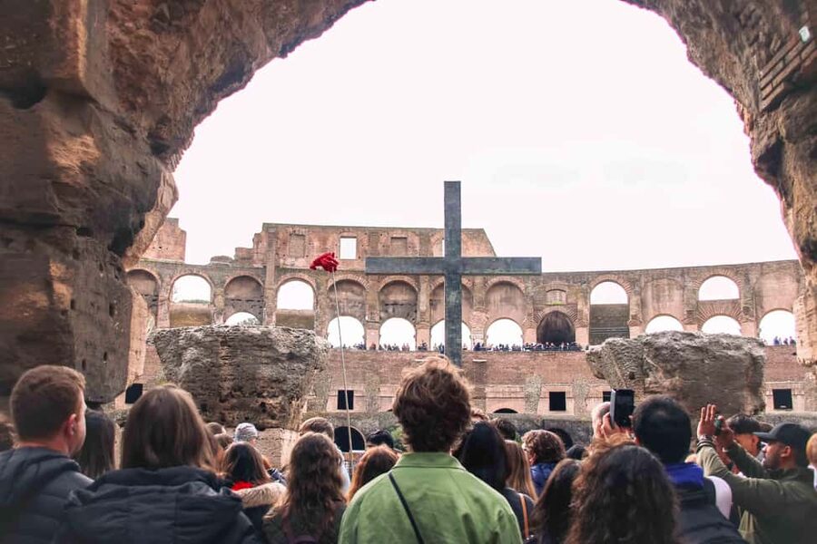 Rome: Colosseum, Roman Forum & Palatine Hill Guided Tour - Palatine Hill and the best views