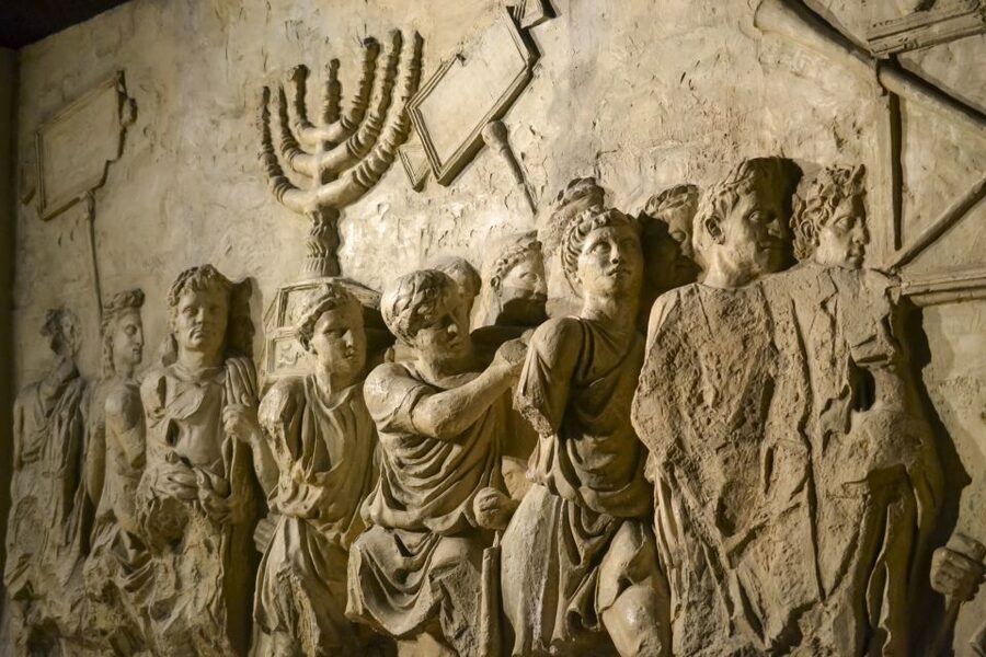 Rome: Colosseum Underground, Arena & Forum Tour - Who should book this tour?