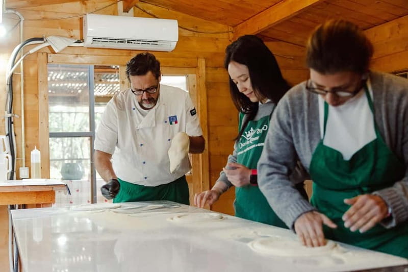 Rome: Combo Pizza and Pasta Cooking Class with Wine - Meeting the chefs and getting started