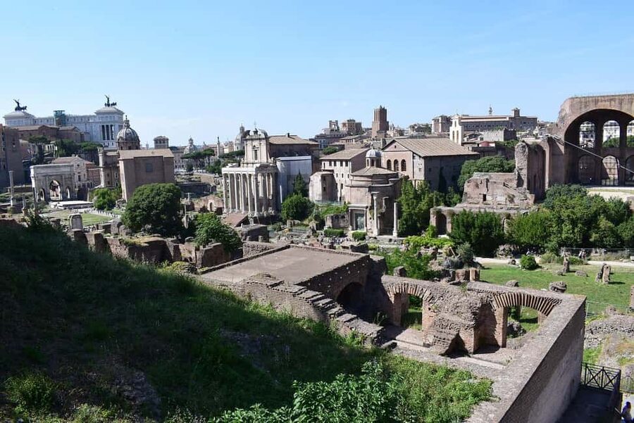 Rome: Domus Aurea Guided Tour and Virtual Reality Experience - Temperature, clothing, and physical comfort