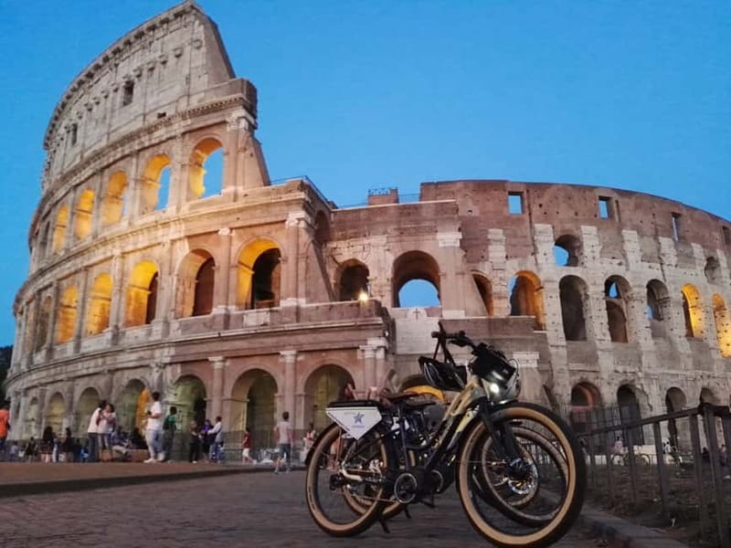 Rome: E-Bike Sunset Tour with Pizza Option - Families, children, and small groups