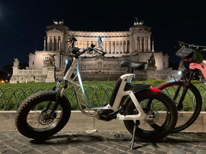 Rome: E-Bike Sunset Tour with Pizza Option - Piazza Navona and the Pantheon after dark