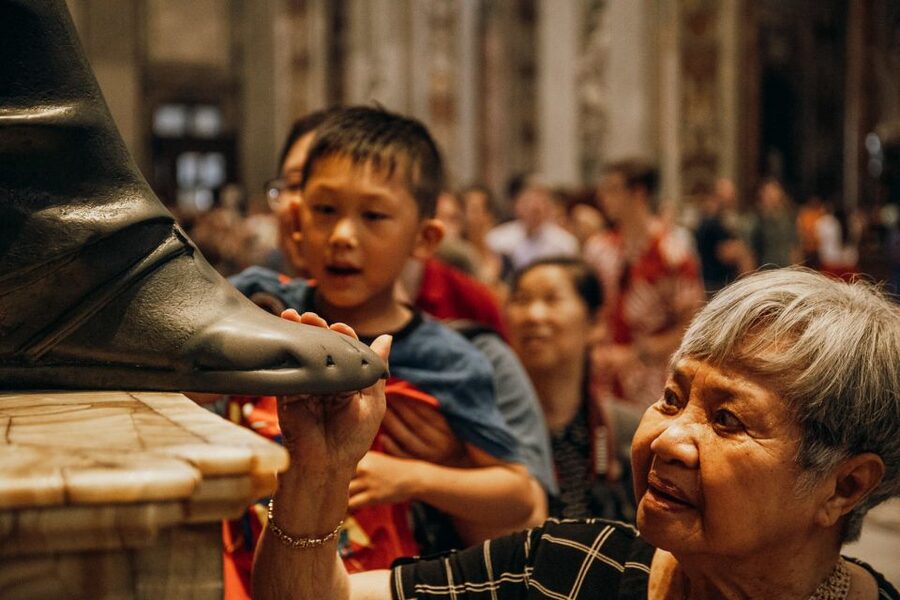 Rome: Early-Morning Vatican Museums and Sistine Chapel Tour - Dress rules and practical preparation