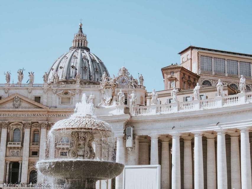 Rome: Early Vatican Museums & Sistine Chapel Tour - Belvedere Courtyard and the first museum rooms