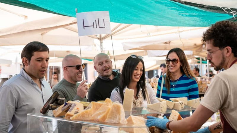 Rome: Eat Like a Roman Ghetto & Campo de' Fiori Food Tour - Entering Rome’s Jewish Ghetto