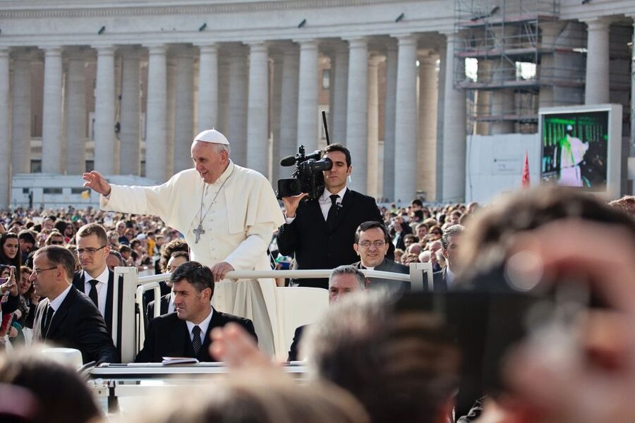 Rome: Escorted Papal Audience Experience with Entry Ticket - Who should book this experience?