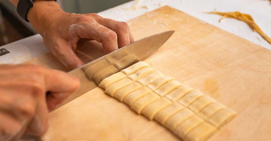 Rome: Fettuccine and Tiramisu Cooking Class with Wine - Should You Book the Rome Pasta and Tiramisu Class?
