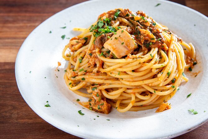 Rome Food Tour: Unlimited Tastings with Fine Wine & Barolo - Why Prati makes a good food-tour base