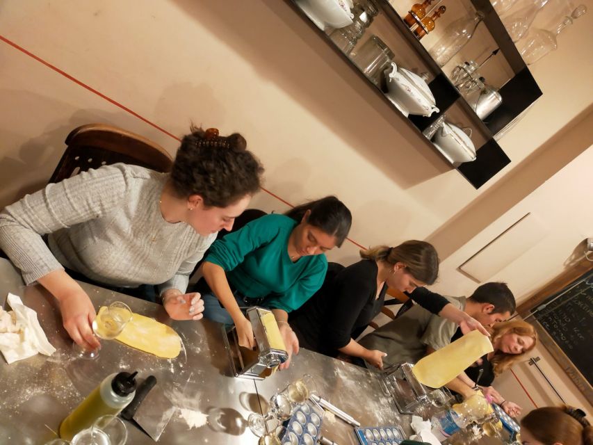 Rome: Fresh Pasta and Tiramisu Making Class with Fine Wine - Why this class works well in Rome