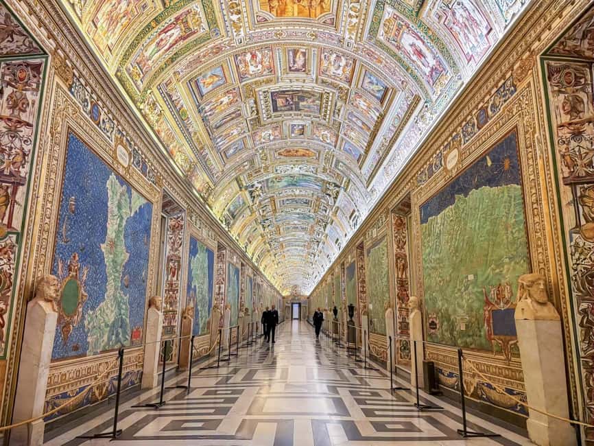 Rome: Full-Day Colosseum, Vatican Museums & City Center Tour - Trevi Fountain and the lunch break
