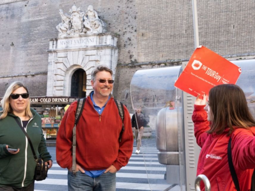 Rome: Full-Day Colosseum, Vatican Museums & City Center Tour - Piazza Venezia and the route toward the Colosseum