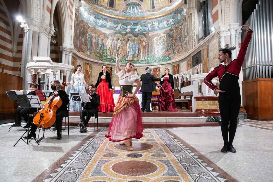 Rome: Giuseppe Verdi's "La Traviata" Live Performance - The singers, orchestra, and production team
