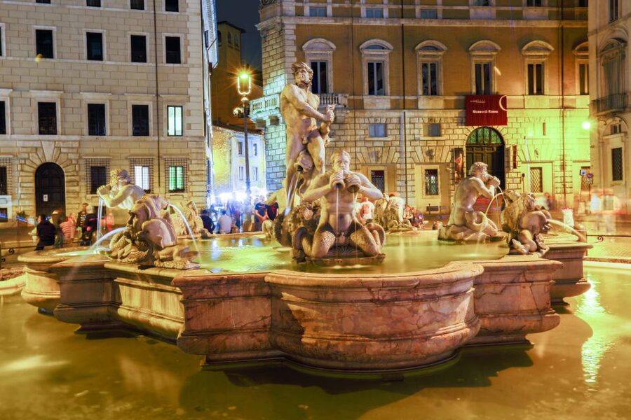 Rome: Guided City Center Evening Sightseeing Walking Tour - Trevi Fountain and the return-to-Rome coin toss