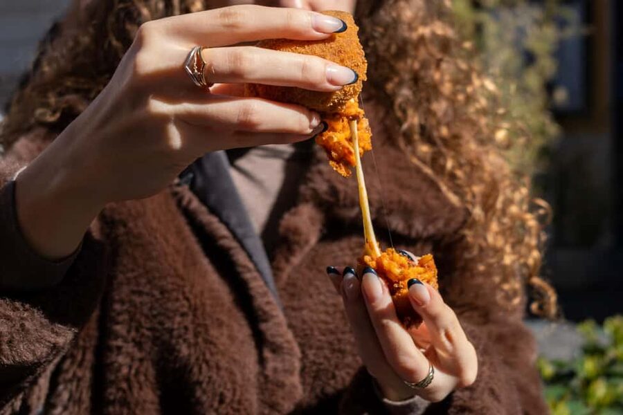 Rome: Guided Food Tour in Trastevere - Price, group size, and overall value