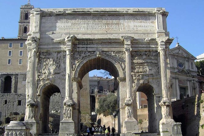 Rome: Guided Group Tour of Colosseum, Roman Forum & Palatine Hill - How the guides affect the experience