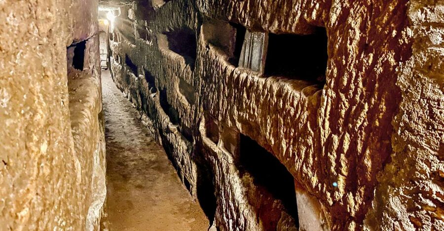 Rome: Guided Roman Catacombs Tour with Transfers - Key points to know before booking