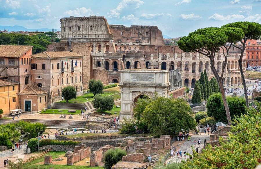 Rome: Guided Tour of Colosseum, Roman Forum & Palatine Hill - Walking through the Roman Forum for 45 minutes