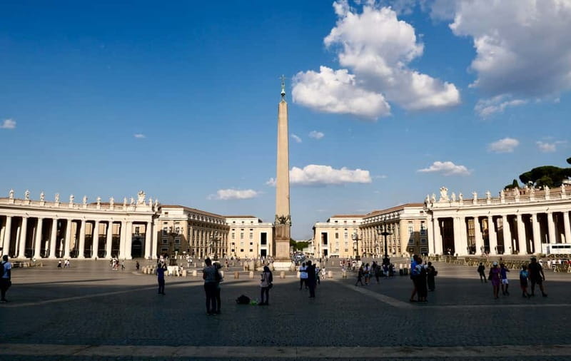 Rome: Guided Tour of St. Peter's Basilica, Grottoes & Square - Who will get the most from this tour