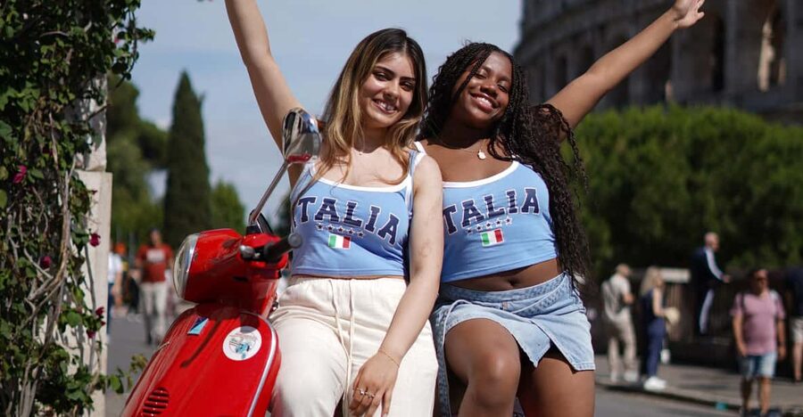 Rome: Guided Vespa Tour with Photo Stops - Why a Vespa is useful in Rome