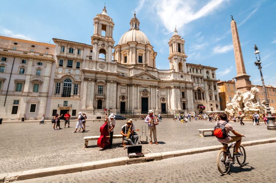 Rome: Highlights Bike Tour - Trevi Fountain and the streets around it
