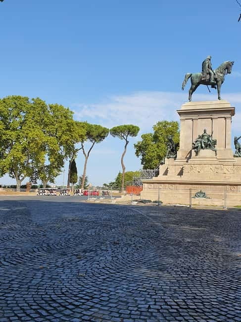 Rome: Highlights Golf Cart Tour with Pizza Snack & Gelato - Colosseum, Palatine Hill, and the ancient city