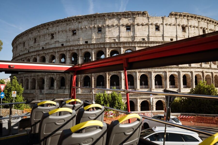 Rome: Hop-On Hop-Off Open-Top Bus City Tour - How the audio guide and app work