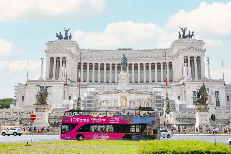 Rome: Hop-on Hop-off Sightseeing Bus Tour with Audioguide - Why this bus works well for a first day in Rome