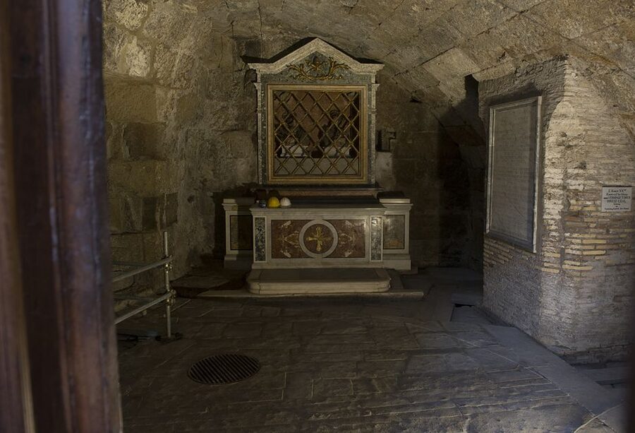Rome: Mamertime Prison Entrance Ticket with Audio guide - Why Mamertine Prison feels different from Rome’s grand monuments