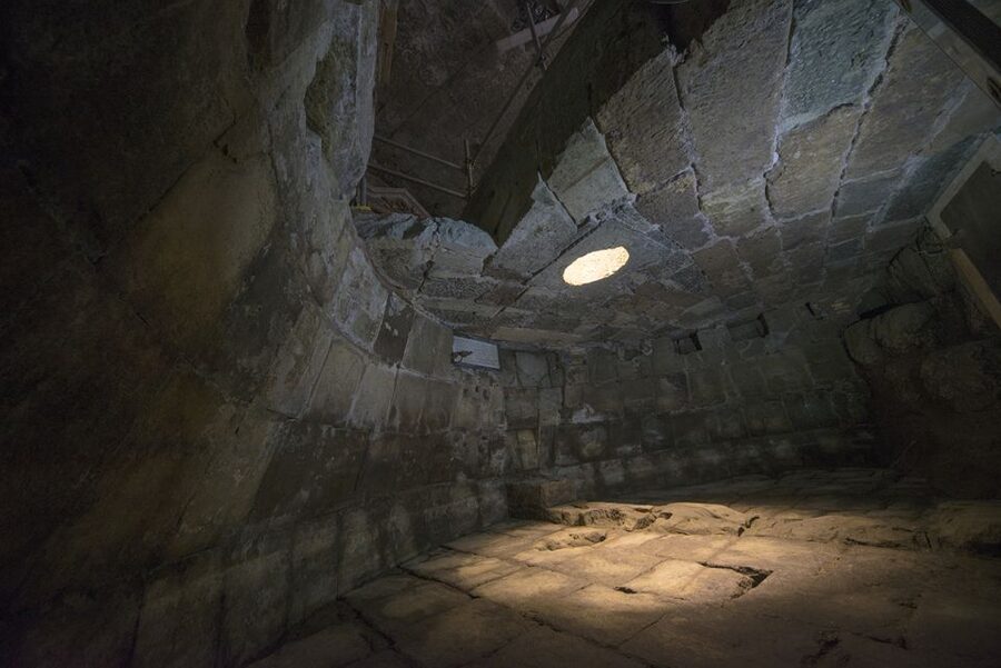 Rome: Mamertime Prison Entrance Ticket with Audio guide - The upper exhibits and Rome’s defeated enemies