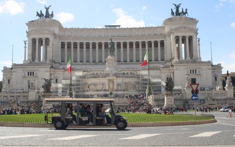 Rome: Night Tour of the City by Golf Cart (Private option) - Why Rome works so well after sunset