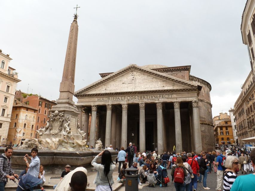 Rome: Pantheon Guided Tour with Entry Ticket and Headsets - Inside the Pantheon, where the dome does the talking