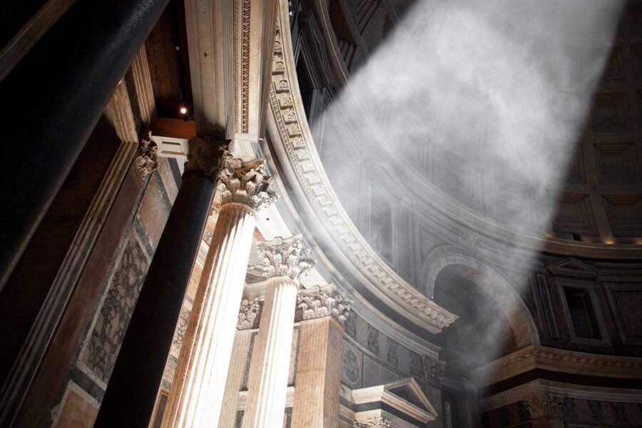 Rome: Pantheon Guided Tour with Skip-the-line Ticket - Raphael’s tomb and the famous burials
