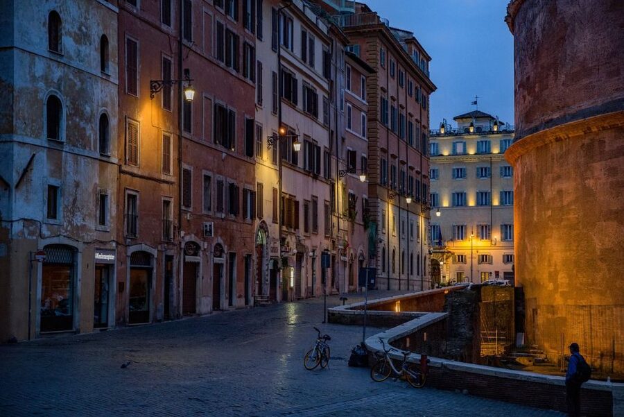 Rome: Pantheon Timeless Marvel Guided Tour with Entry Ticket - Guides who make the difference