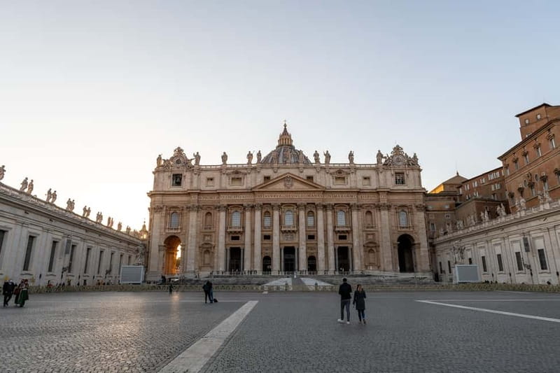 Rome: Papal Audience with Pope Leo IV - Security, Queues, And The Search For Good Seats