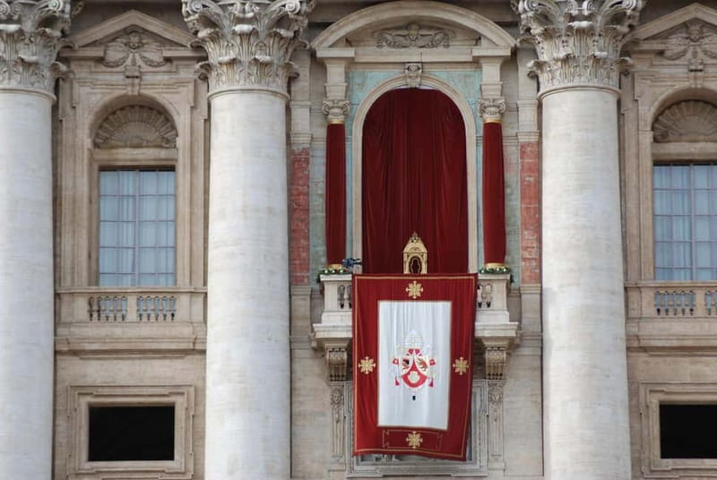Rome: Papal Audience with Pope Leo XIV & Expert Guide - Timing, clothing, and physical demands