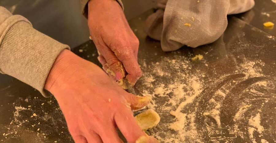 Rome: Pasta & Tiramisu Class with Fine Wine by the Vatican - Who will enjoy this class most