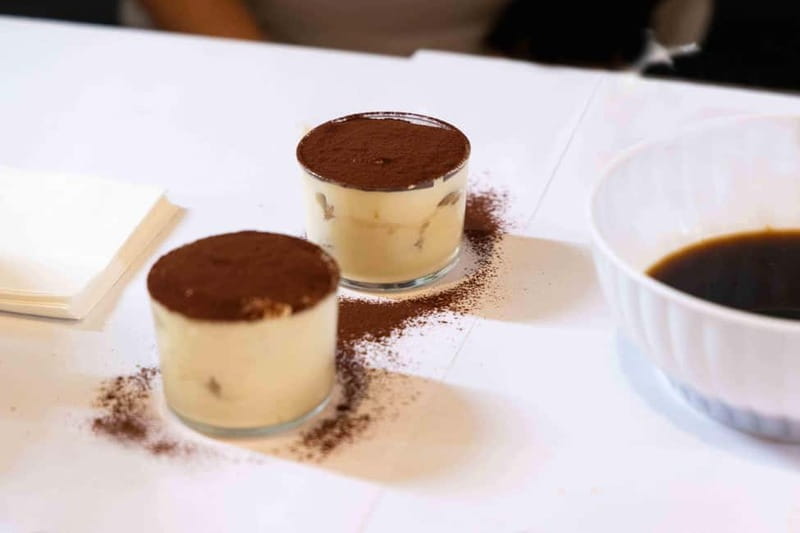 Rome: Pizza & Tiramisu Making Class with Wine & Limoncello - Who should book this experience?