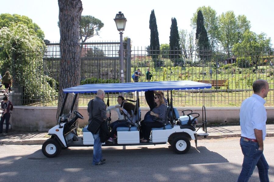 Rome: Private Guided City Highlights Tour by Golf Cart - Piazza Venezia and the monument to unified Italy