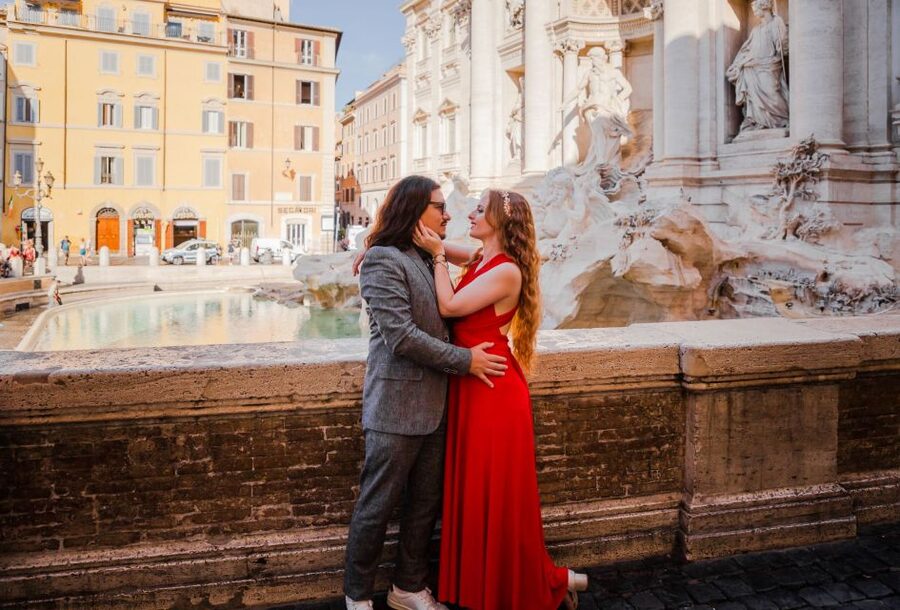 Rome: Private Photoshoot at the Trevi Fountain - What the photographer adds to the experience