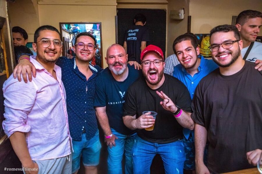 Rome: Pub Crawl and Ultimate Party with Open Bar and Pizza - Who will enjoy this Rome nightlife experience?