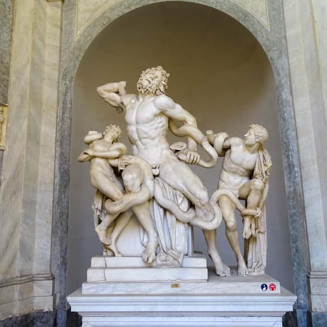 Rome: Skip the line Vatican Museums & Sistine Chapel Tour - Crowds, earphones, and the real pace