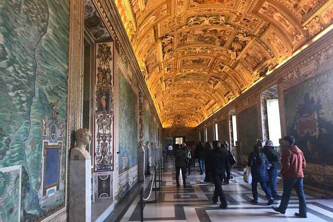Rome: Skip the Line Vatican, Sistine Chapel, St Peter Small Group - How the group size affects your day