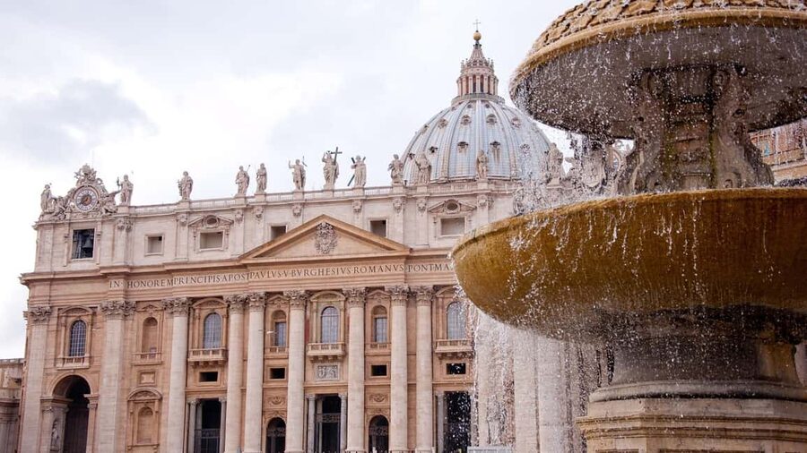 Rome: St. Peter's Basilica and Vatican Grottoes Guided Tour - Inside St. Peter’s Basilica, look up and down