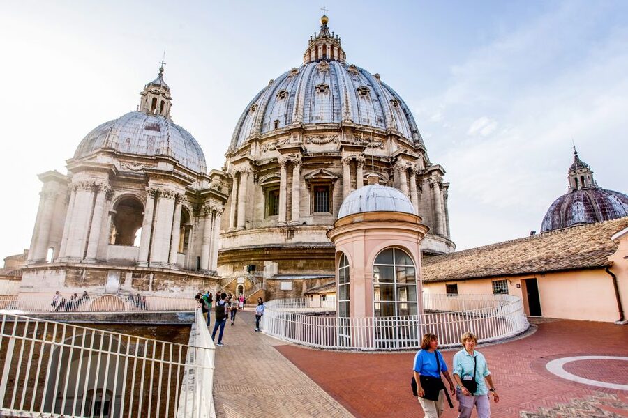 Rome: St. Peter's Basilica & Dome Entry Ticket & Audio Tour - Timing, crowds, and the three-hour estimate