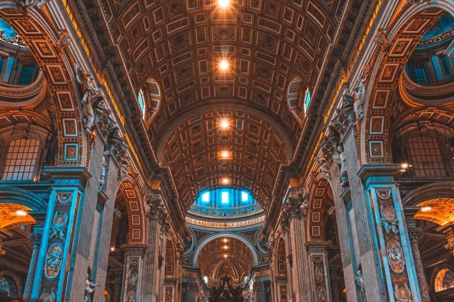 Rome: St. Peter's Basilica Express Guided Tour - Dress, timing, and practical limits