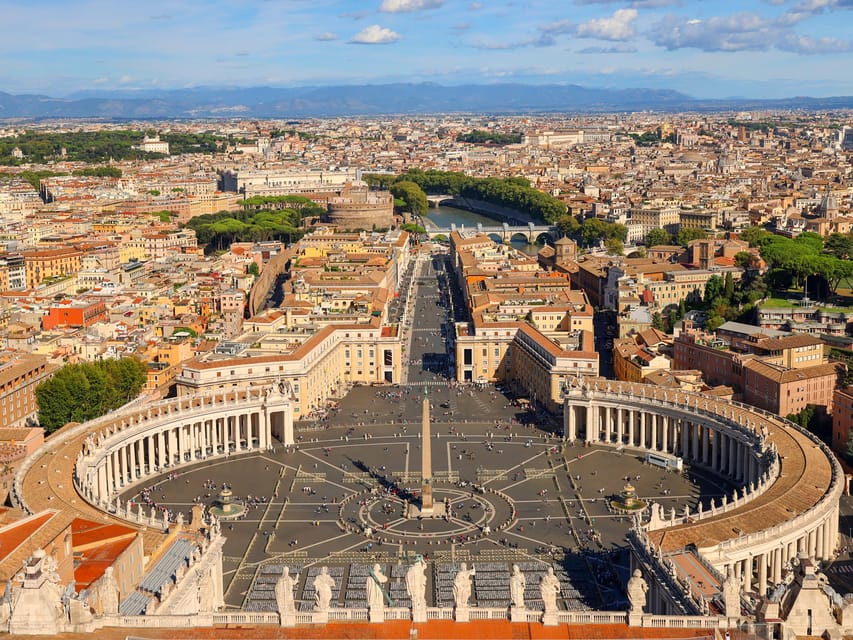 Rome: St. Peter's Basilica, La Pietà, Papal Tombs and Dome - Meeting at Galleria San Pietro
