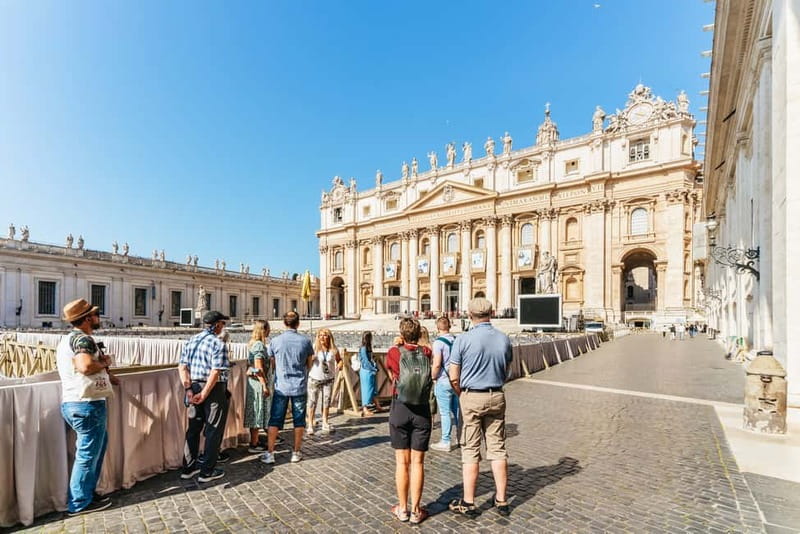Rome: St. Peter's Basilica, Papal Tombs, and Dome Climb Tour - Small group or private tour?