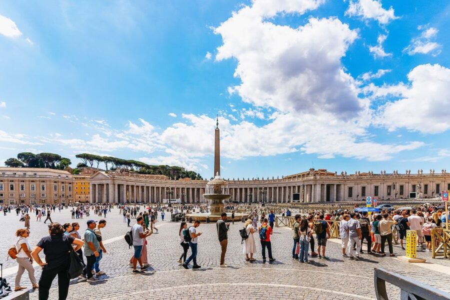 Rome: St. Peter's Basilica, Square and Grottoes Guided Tour - Dress, ID, and practical preparation