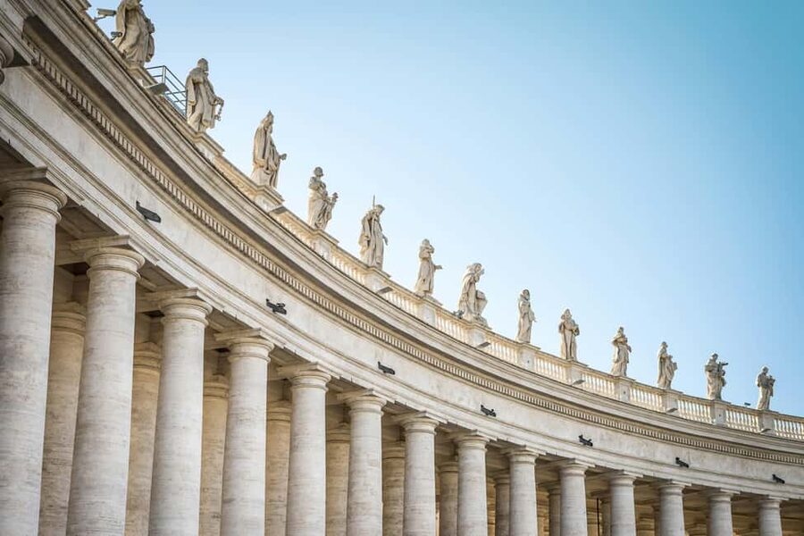 Rome: St. Peter’s Basilica Tour with Vatican Grottoes - Timing, access, and practical concerns