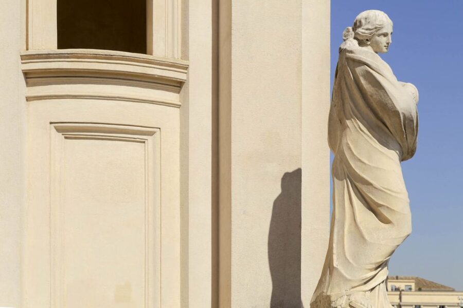 Rome: Terrazza Borromini Open-Air Opera with Aperitif - The Aperitif With A View Of Bernini’s Fountain